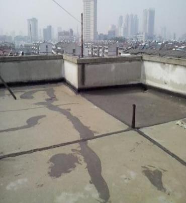 湄潭漏水维修 楼顶漏水是什么原因，楼顶漏水维修方法是什么?
